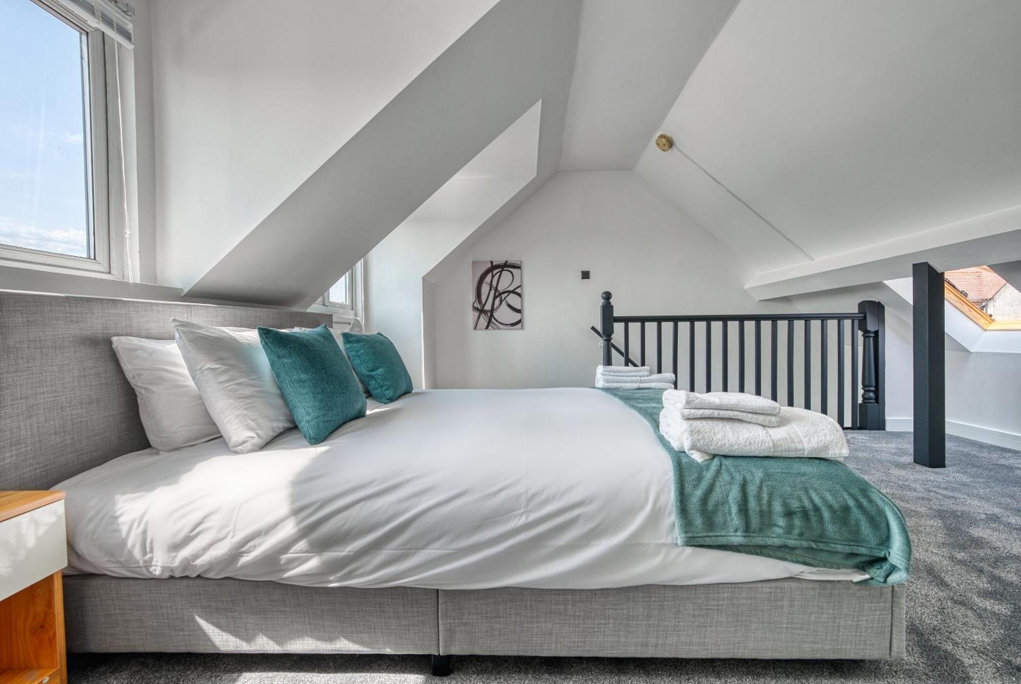 Aryas Homes Oxford - Headington Екстериор снимка